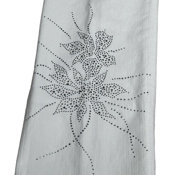 NWOT KAVELI Silver Floral Embellishments Front Slit White Ankle Pants Size 14 - Picture 6 of 16